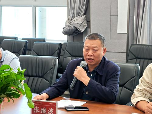 5副校长张继波总结发言